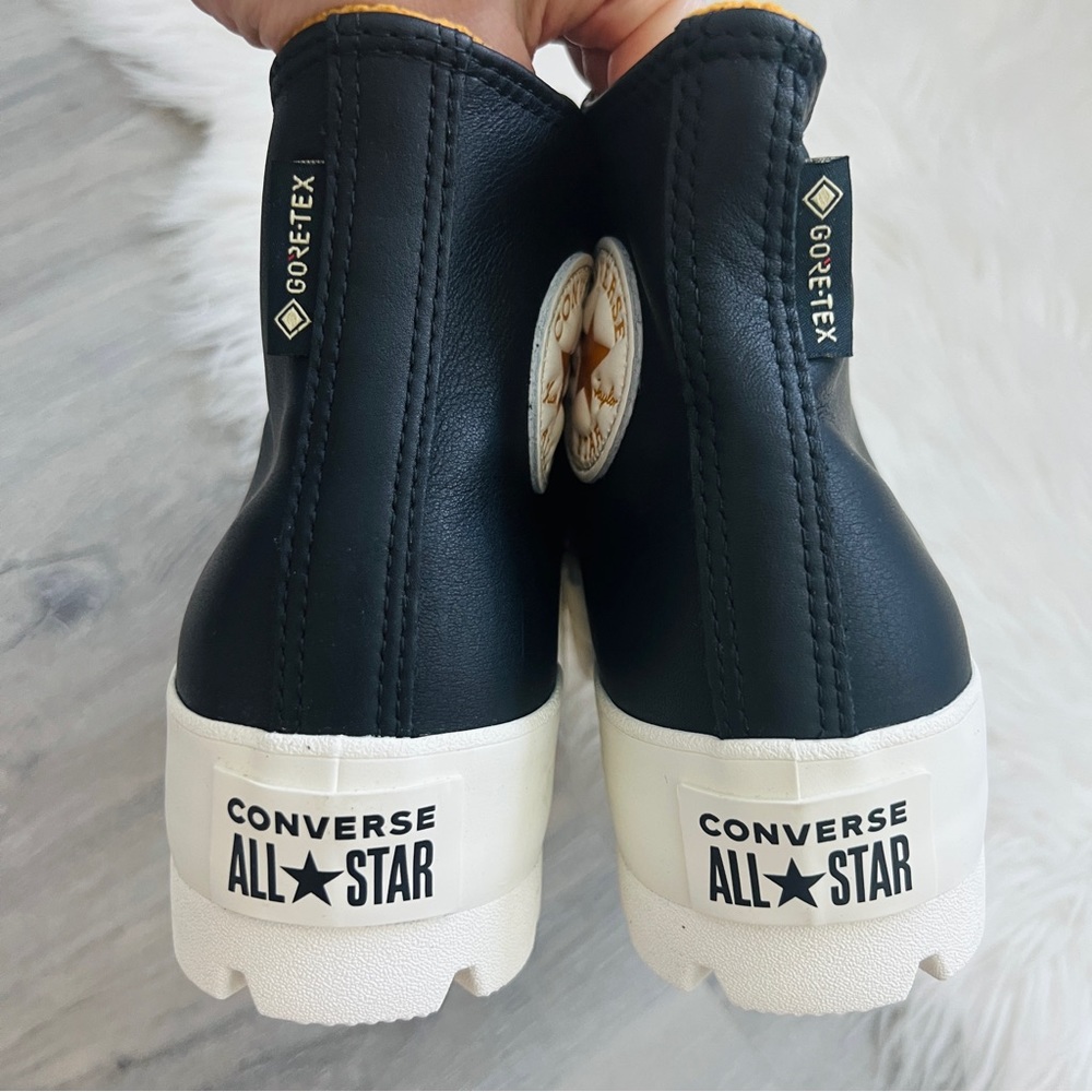 NWT Converse Chuck Taylor As Lugged Winter Gore-Tex Women’s Shoes - Picture 7 of 8